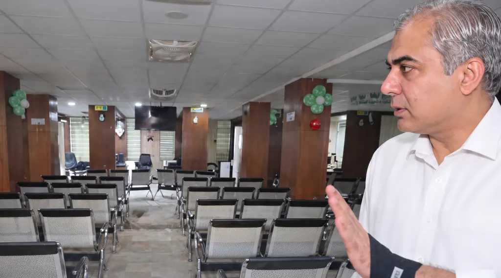 A Surprise Visit Finds Office Closed