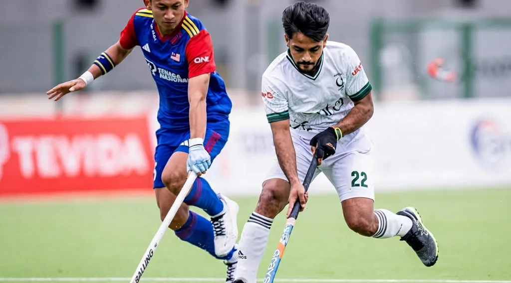 Young Pakistan Side Builds Momentum